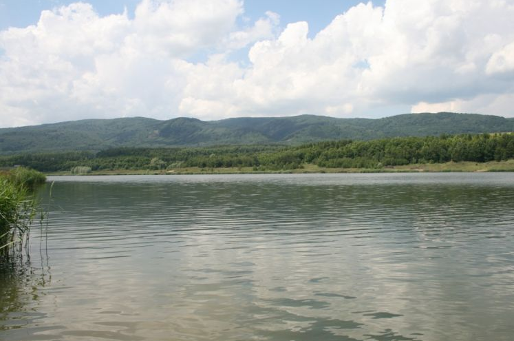 Jezero Dělouš - foto 3